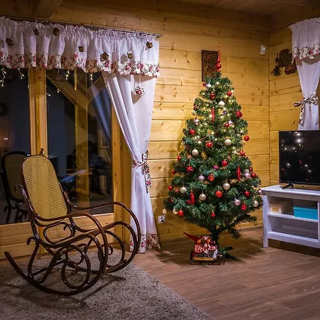 Ferienhaus Borowikowe Zacisze Drewniane Z Dostepem Do Sauny Falsztyn